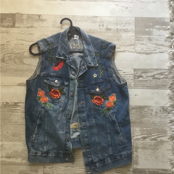 Denim jacket - Picture 1 of 3